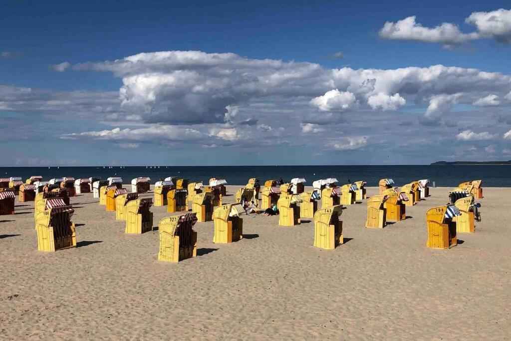 Ferienwohnung "Klarschiff" Travemuende Fusslaeufig Zum Strand リューベック エクステリア 写真